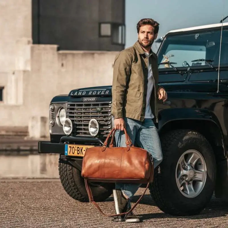 The ideal weekend bag for men: 3 Tips before buying