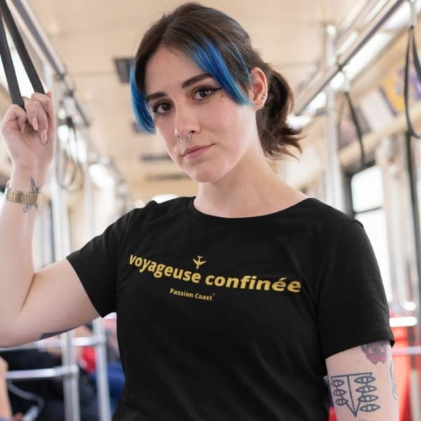 Voyageuse Confinée T-shirt pour Femme Bio 100% Coton - 1